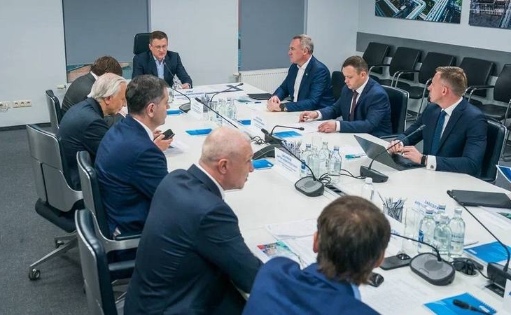 Вице-премьер Александр Новак обсудил с Русланом Кухаруком развитие Югры Вице-премьер Александр Новак обсудил с Русланом Кухаруком развитие Югры