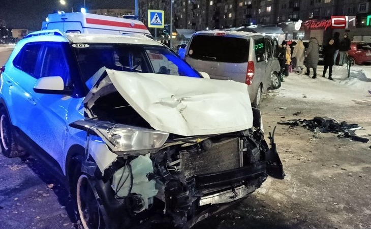 В праздничные дни в 34 авариях на дорогах Югры погибли восемь человек