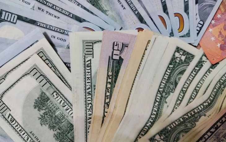 Ждём чёрный август: дефолт, заморозка вкладов, «Сургутнефтегаз» в руках государства? Ждём чёрный август: дефолт, заморозка вкладов, «Сургутнефтегаз» в руках государства?