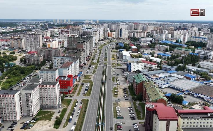 Владелец ларька в Сургуте оскорбляет недовольных покупателей в сети
