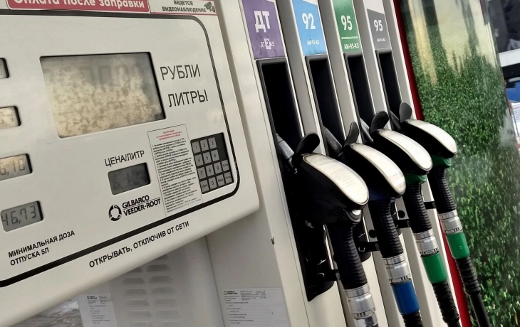 Китайские авто или дешевая нефть? Что стоит за ростом цен на бензин в ХМАО