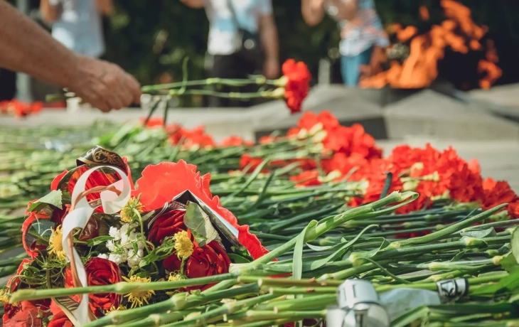 Вандалы украили стелу в честь бойцов СВО сразу после акции памяти в Сургуте