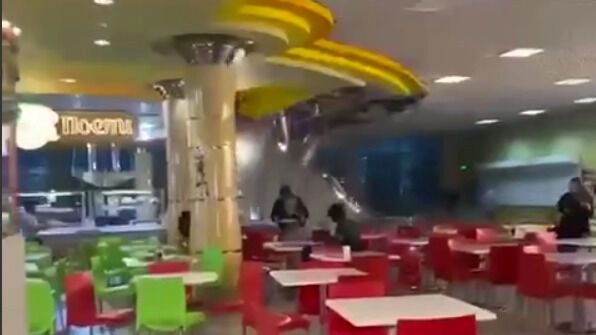 Обрушение крыши ТЦ
