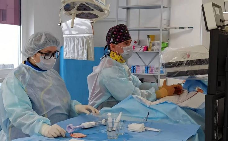 Медики Няганской больницы спасли жизнь пациенту с аномалией почки