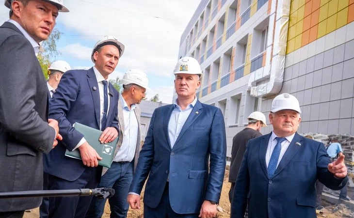 Губернатор Югры проинспектировал ряд важных объектов в Мегионе