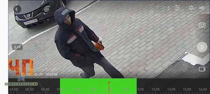 Теперь вартовского вандала объявили в розыск через городские паблики.