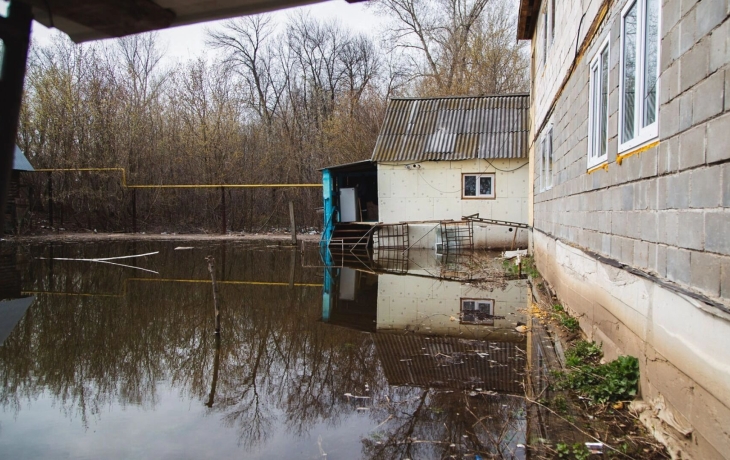 Ситуация обостряется. Почти полсотни дачных участков ушли под воду в Сургуте Ситуация обостряется. Почти полсотни дачных участков ушли под воду в Сургуте