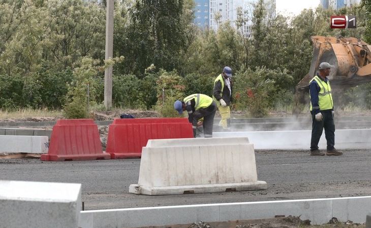 На Аэрофлотской развязке в Сургуте начали ремонт мостовых «швов»