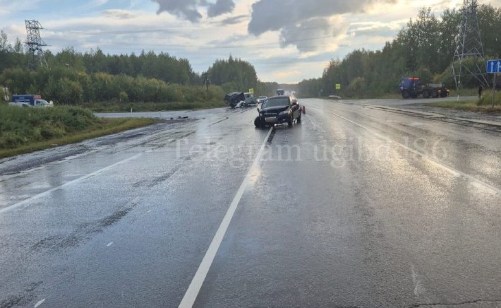 Семья из Сургута попала в автоаварию на трассе в Югре