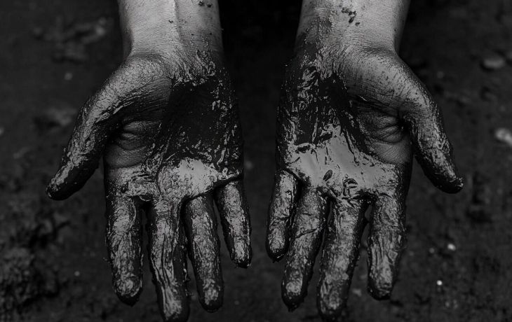Назад в 98-й. Обвал цен на бирже поставил нефтянку ХМАО на грань дефолта Назад в 98-й. Обвал цен на бирже поставил нефтянку ХМАО на грань дефолта
