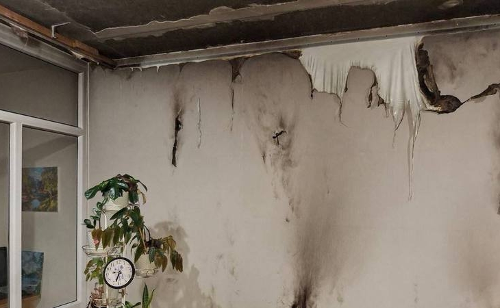 Сотрудник МЧС потушил пожар в квартире пожилой соседки в Югре