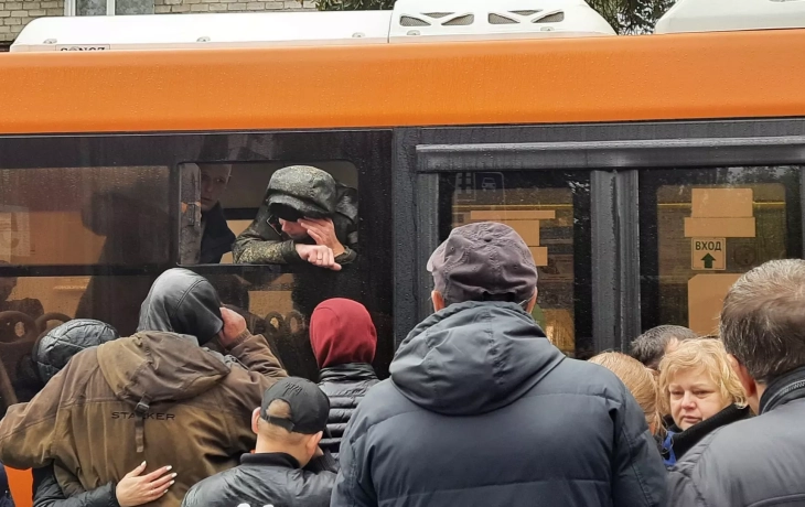 По Новый год из Сургута и района в армию забрали 500 человек