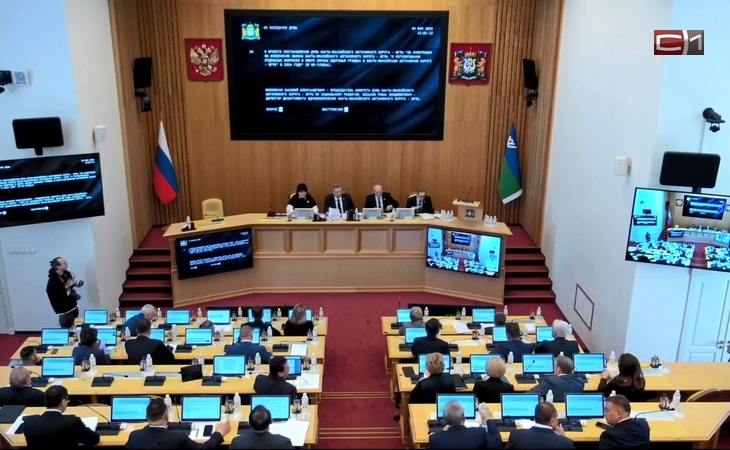Экс-губернаторы Югры будут получать выплаты пожизненно, но есть условие